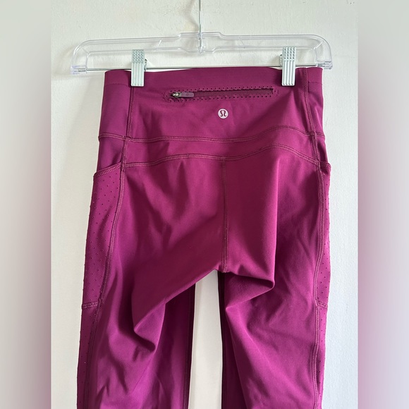 Lululemon Athletica Marvel Dark Pink Mind Over Miles Crop 17” Leggings size 4 - Picture 15 of 16